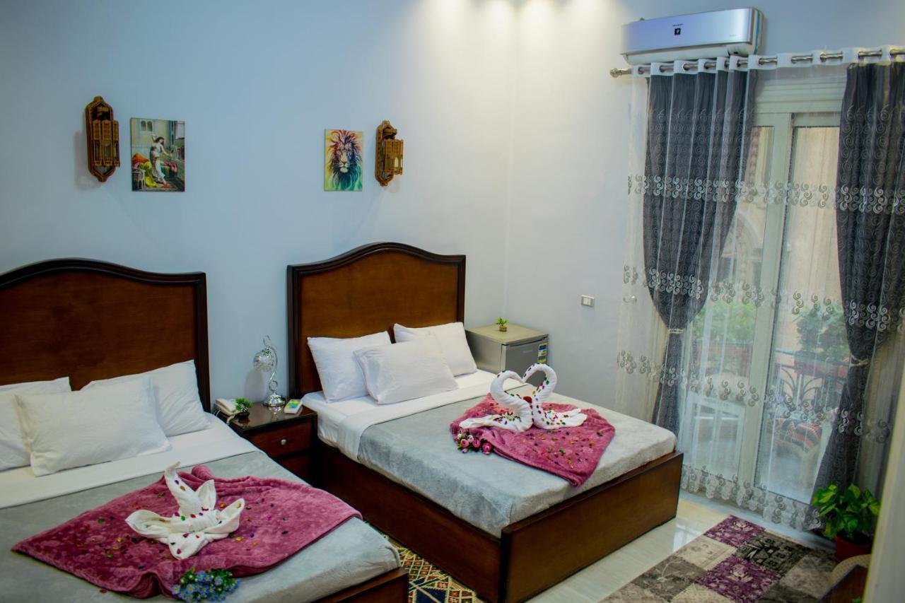 Crown Hotel Kaherah Luaran gambar