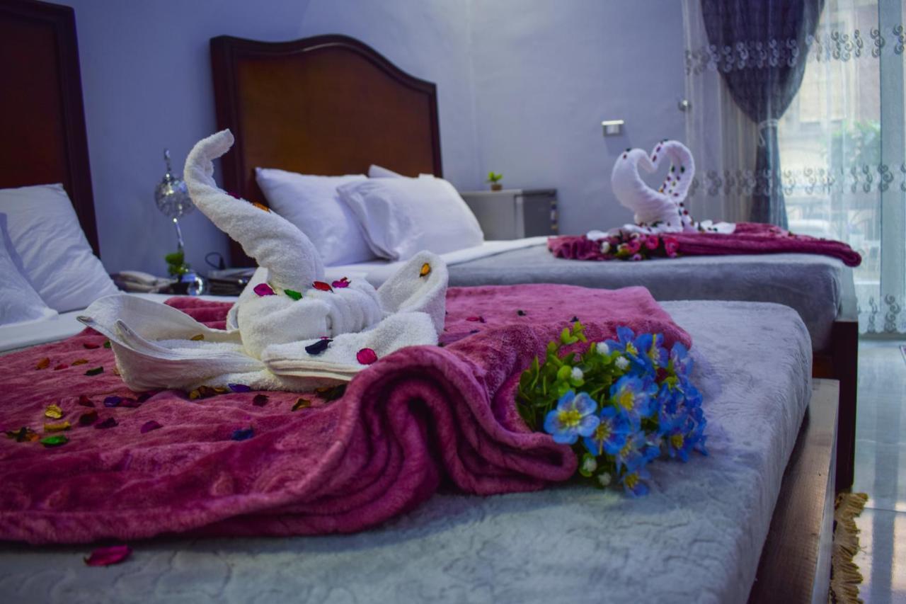 Crown Hotel Kaherah Luaran gambar