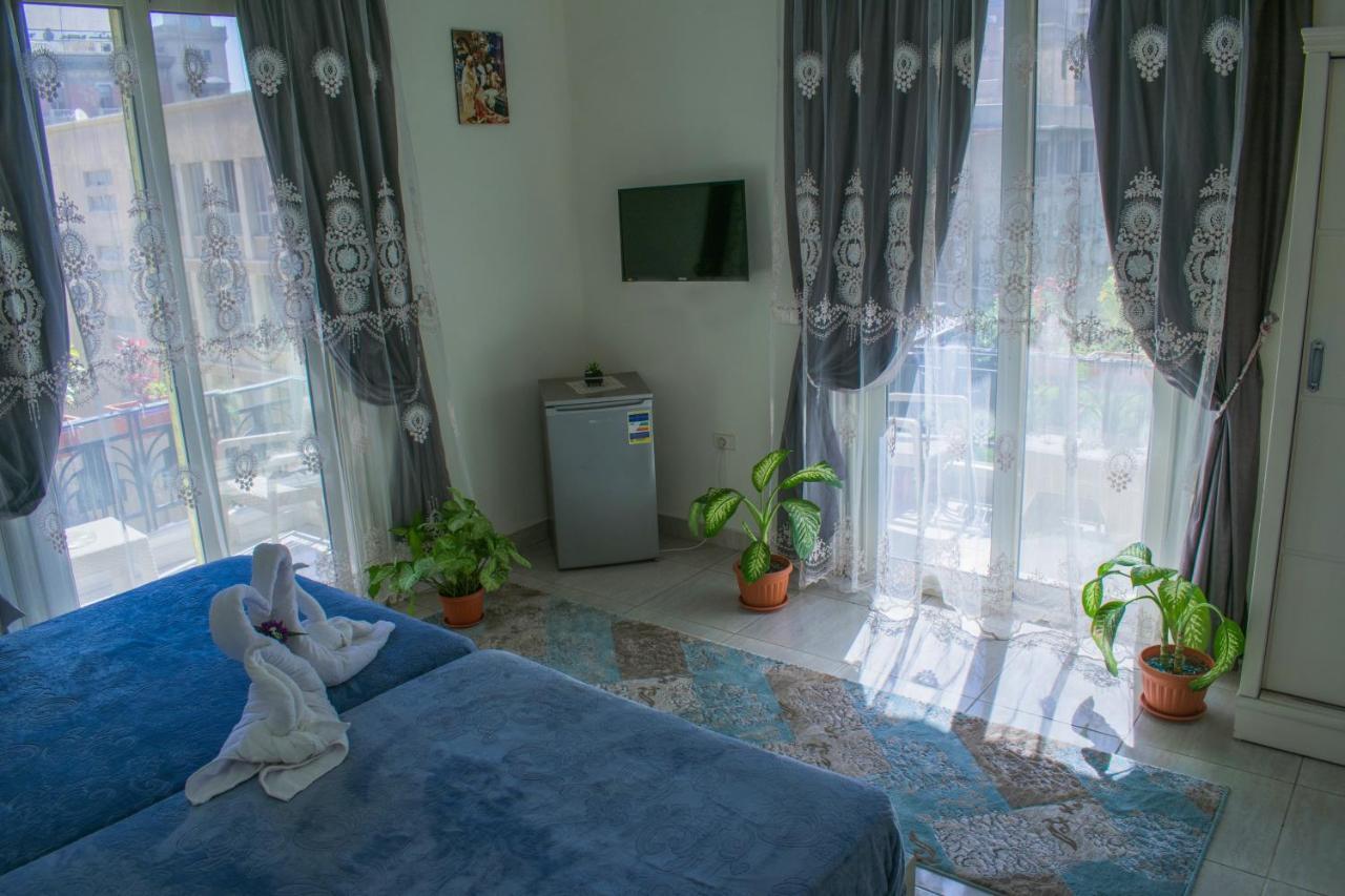Crown Hotel Kaherah Luaran gambar