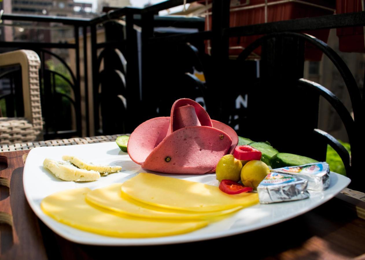 Crown Hotel Kaherah Luaran gambar